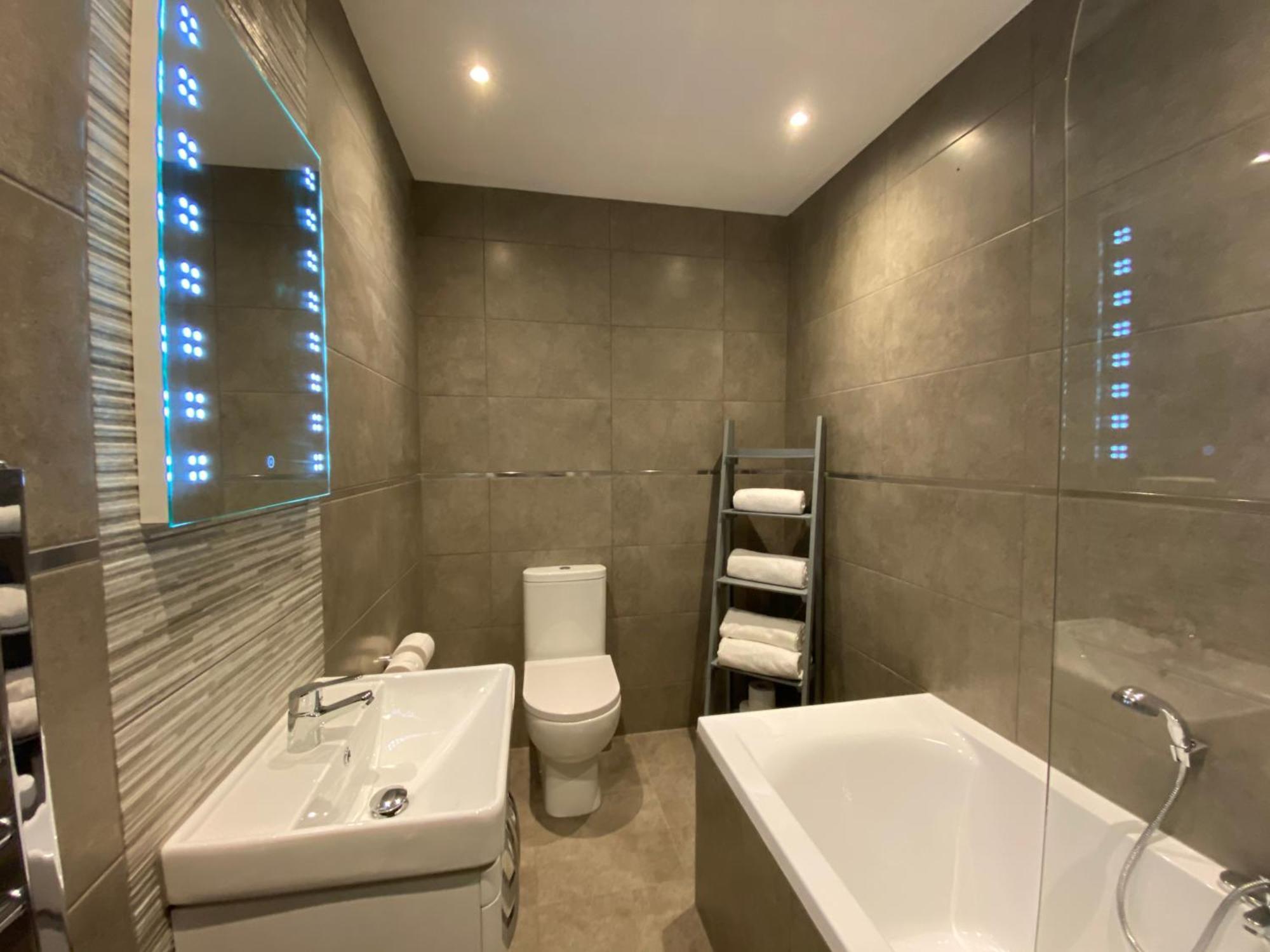 Eden Escapes Serviced Apartments Morecambe Luaran gambar